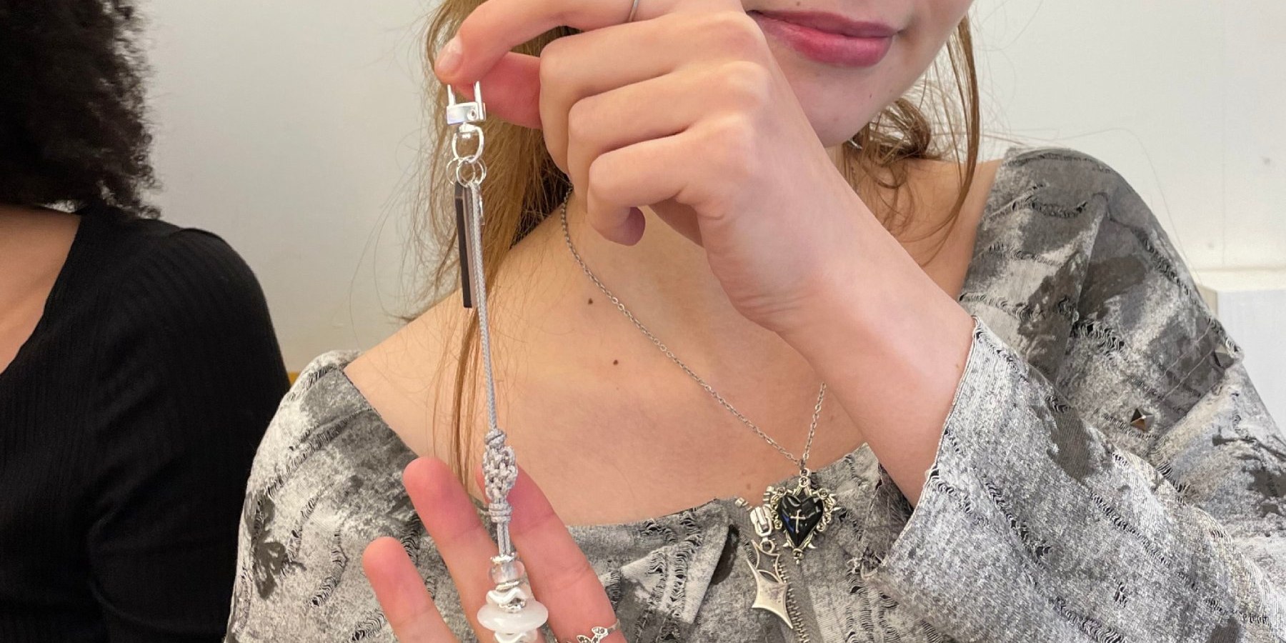 [Seoul Haebangchon] Korean Traditonal Luckycharm Making Class - Thumbnail 29