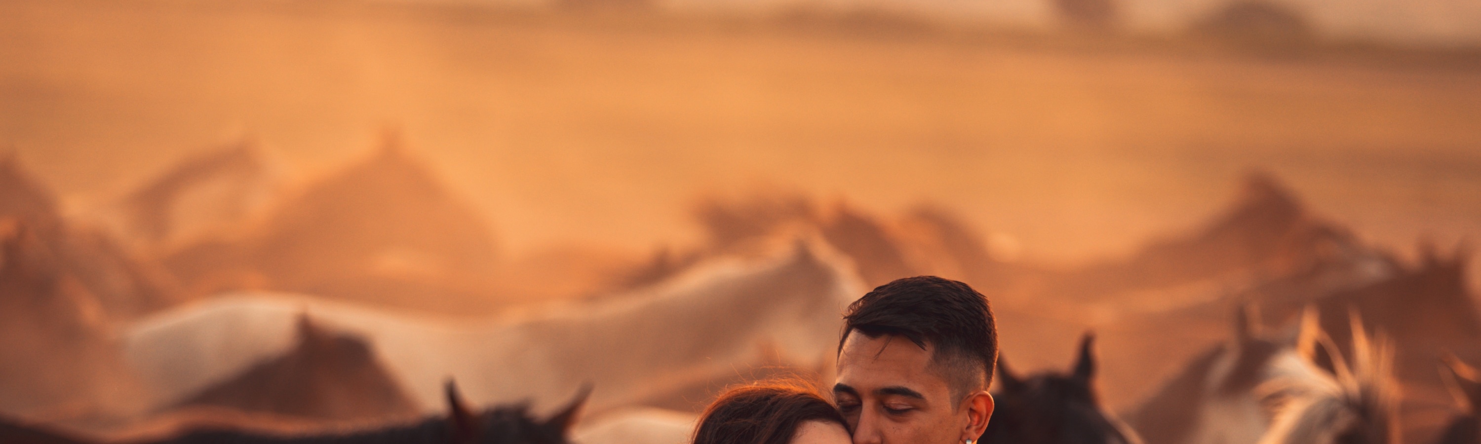 Private Photoshoot With Wild Horses in Cappadocia - Thumbnail 14