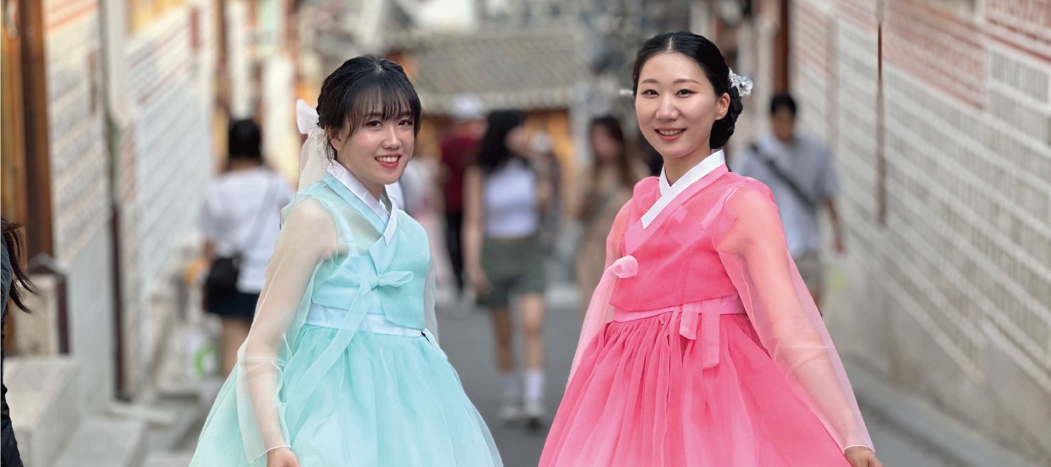 Hanbok Rental with Hairstyling & Accessories at Hanbokgirls - Thumbnail 143