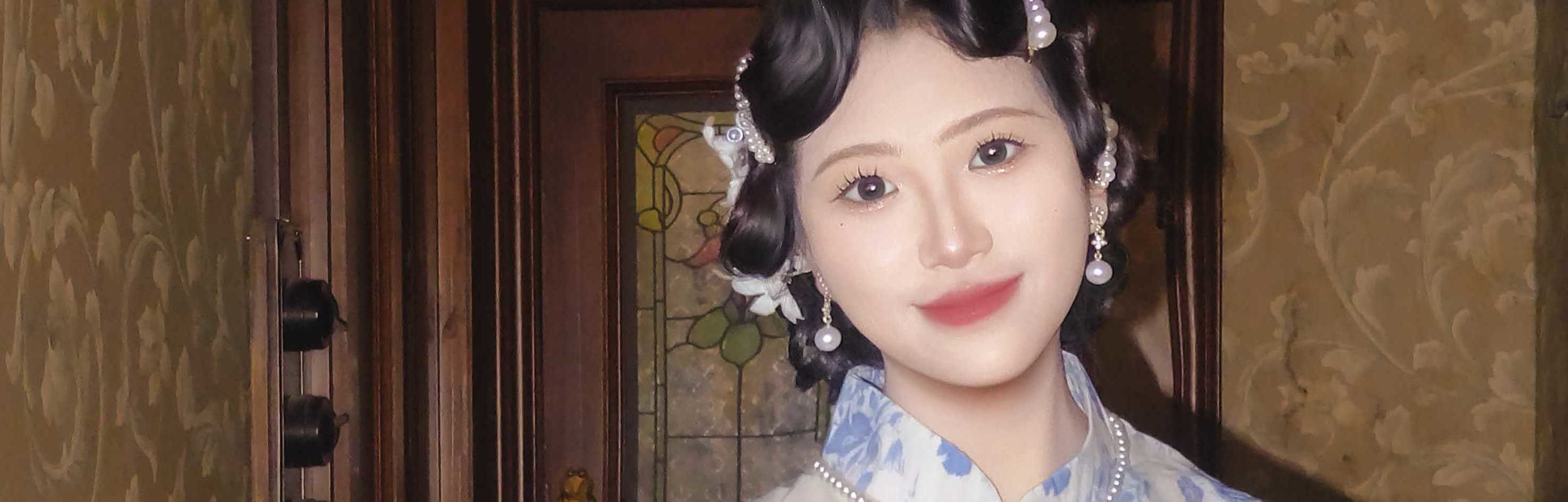 Shanghai Yu Garden Traditional Chinese Costume Hanfu Qipao Experience (Hanfu Rental/Makeup/Photography) - Thumbnail 12