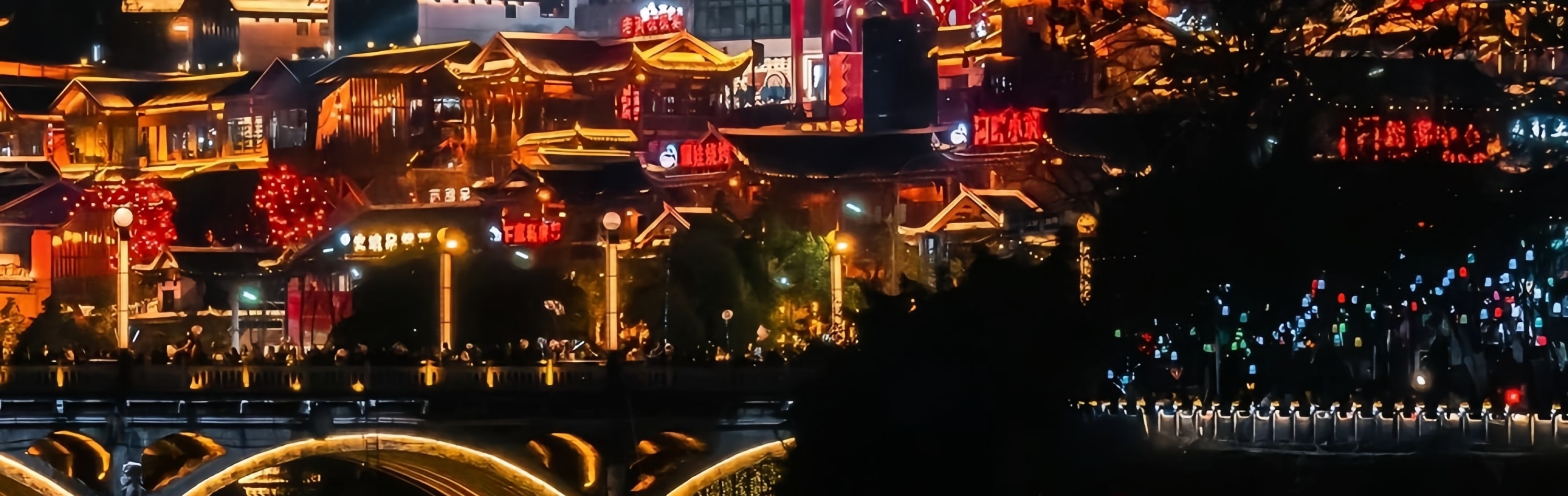 湖北恩施私家定製6日遊（獨立成團+專車接送+屏山大峽谷/宣恩夜景/恩施大峽谷/騰龍洞/土司城/恩施博物館/女兒城）