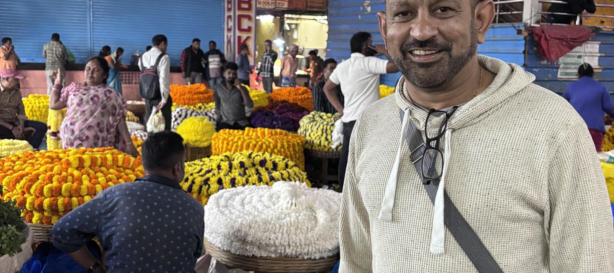 Bangalore : Evening Food Street Walk and Market Visit