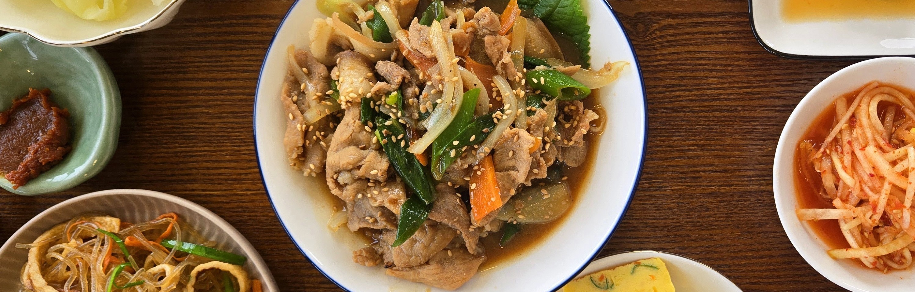 東線套餐午餐菜單
醃製黑豬肉、各式配菜