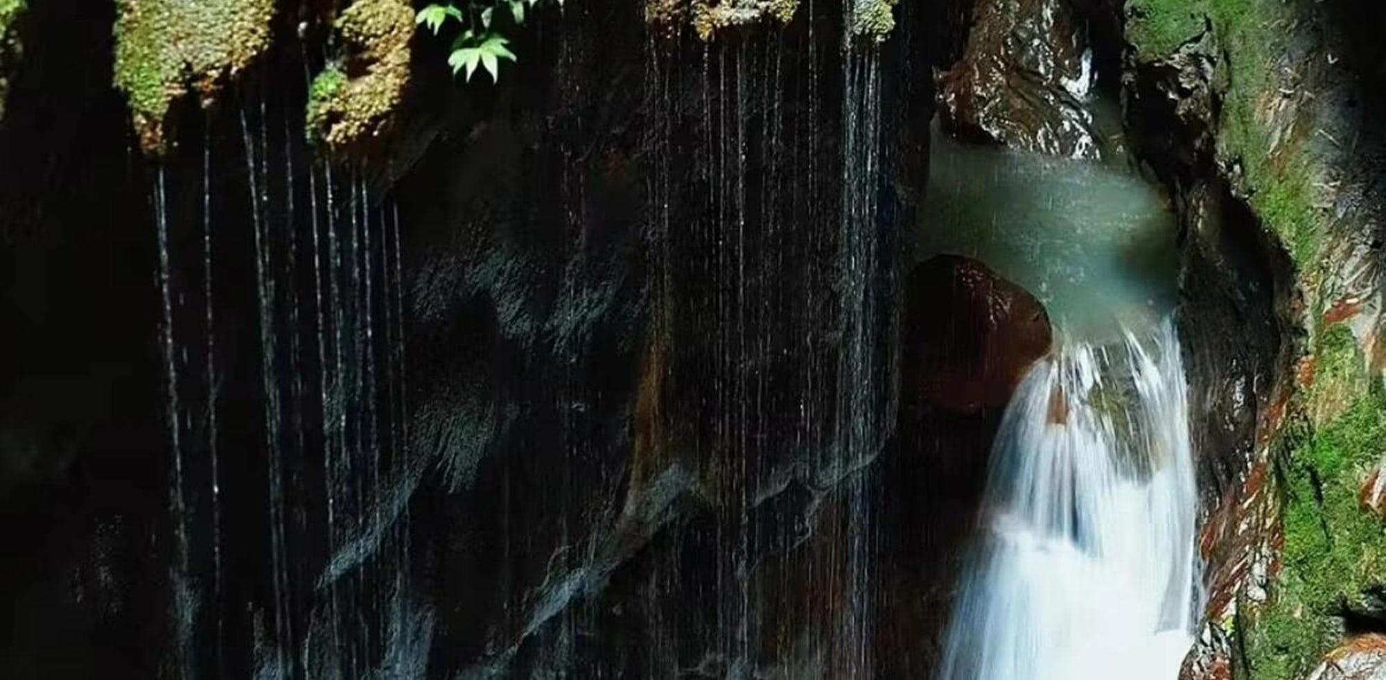 重慶武隆中英文私家團二日遊（天生三橋+龍水峽地縫+仙女山森林公園+芙蓉洞/816工程/白馬山天尺情緣/天坑寨子+重慶往返）