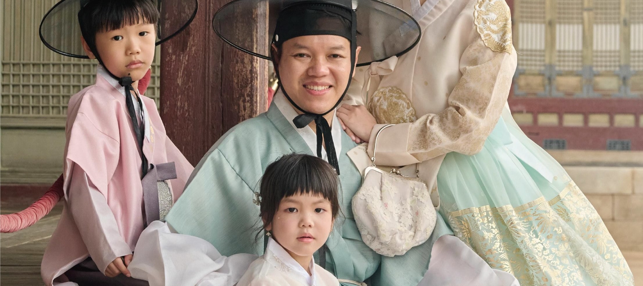 Hanbok Rental with Hairstyling & Accessories at Hanbokgirls - Thumbnail 76