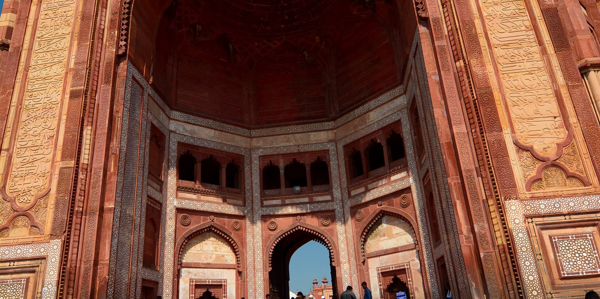 Tourist are entering in Fatehpur Sikri by Buland Barwaza.