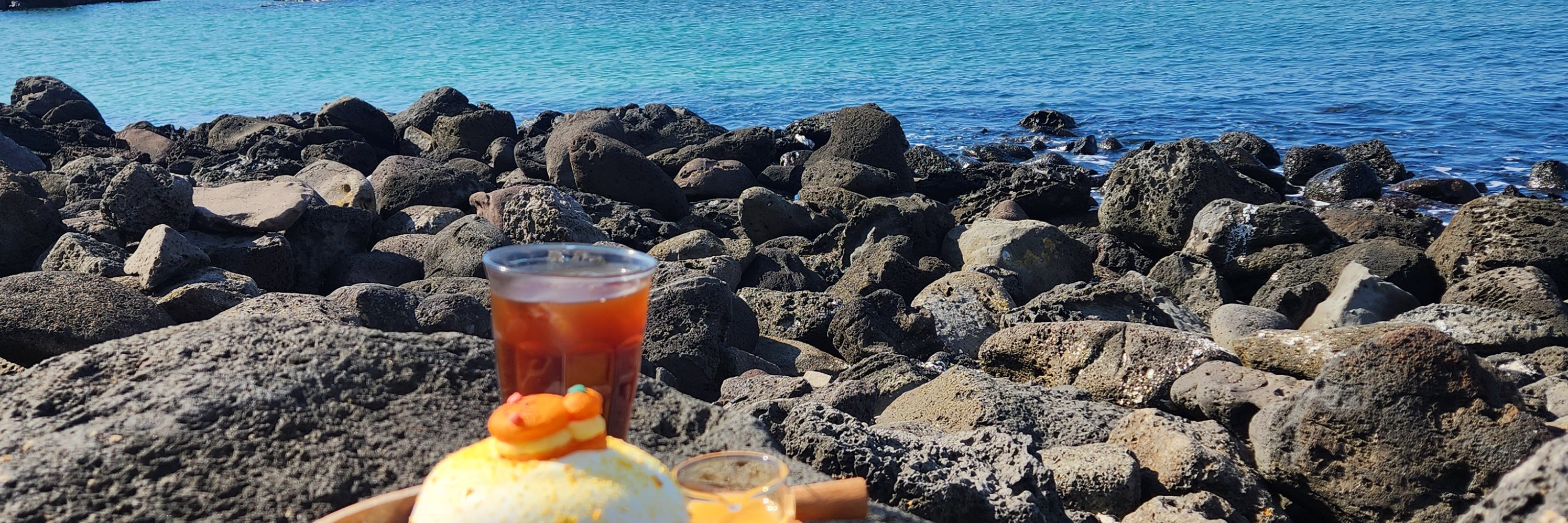 A perfect place to unwind, take photos, and experience Jeju’s laid-back atmosphere.