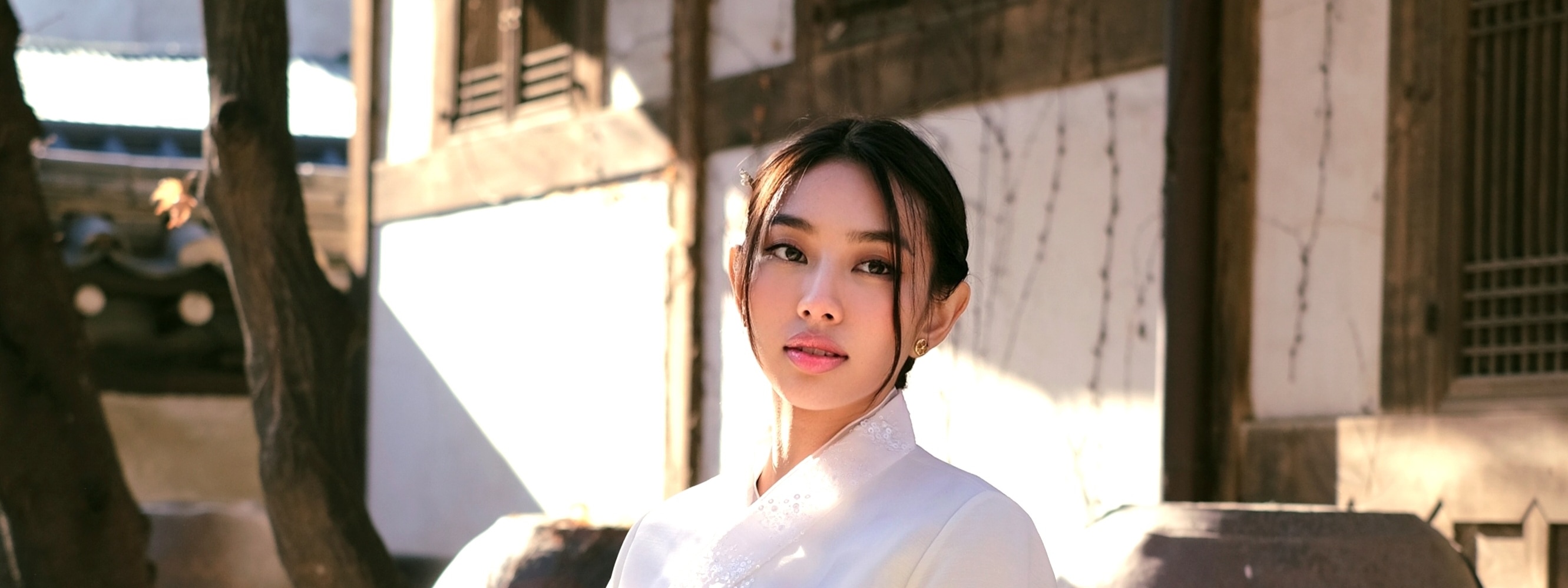 The winner of the 2021 Miss Grand International dressed in a Premium Hanbok.