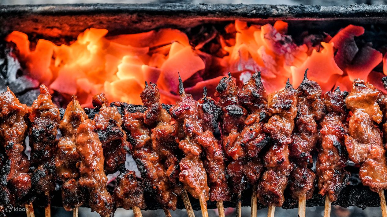Experience Jakarta Street Food Scene with MRT Transportation - Klook