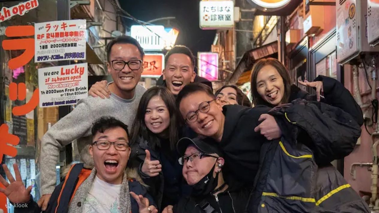 Shinjuku Local Bar & Izakaya Crawl