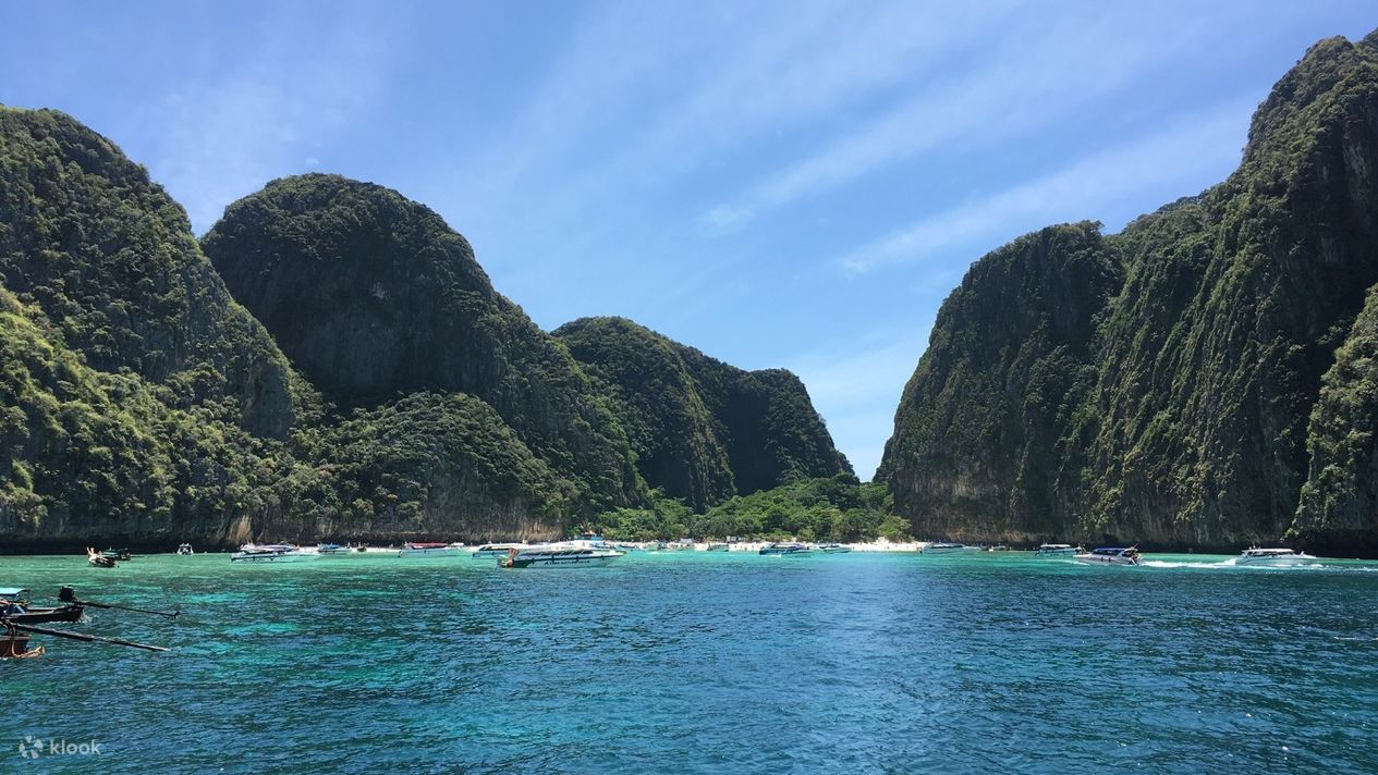 Phi Phi and Maiton Islands Day Tour by Power Catamaran, Thailand