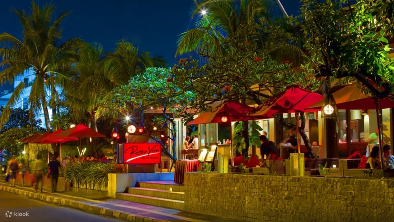 A Sunset Symphony: Embracing the Magic of Pantai Kuta Beachfront Dining