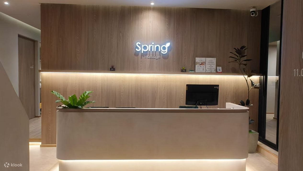 Spring Massafe Spring Massage & Spa Experience at RR Space EmQuartier in Bangkok ...