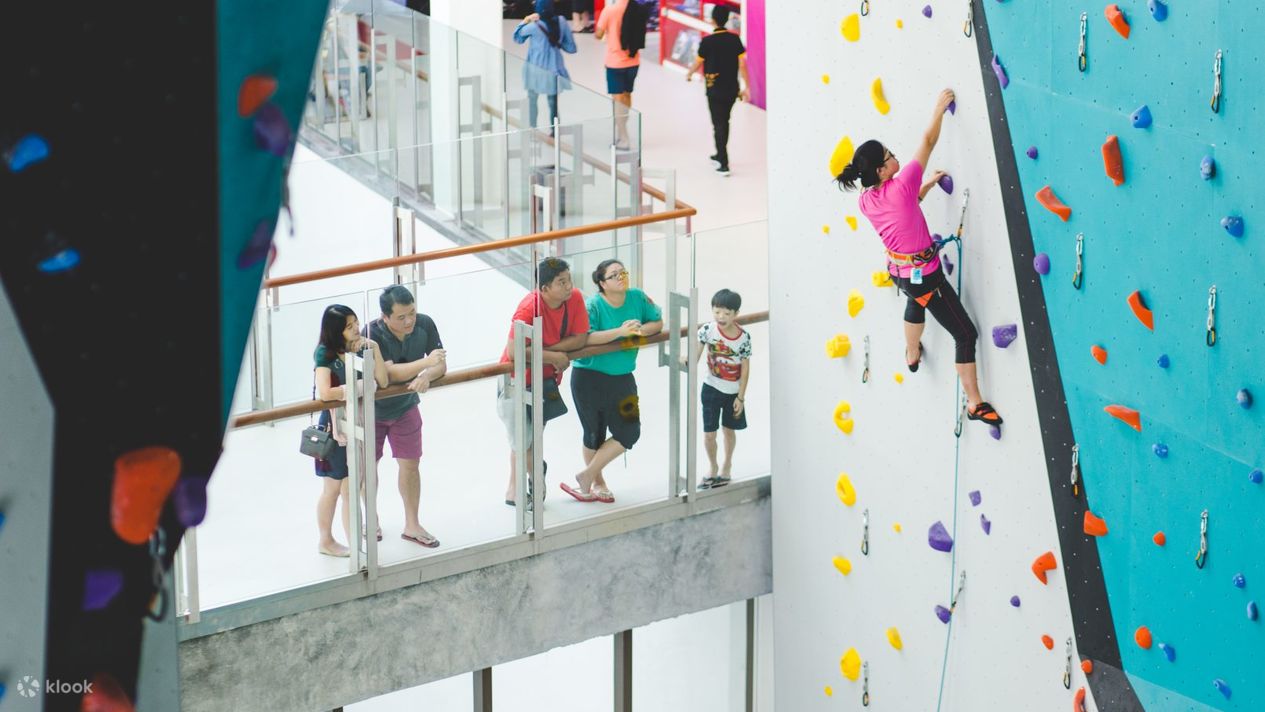 Climbing Experiences at Camp 5 in Johor Bahru Klook Malaysia