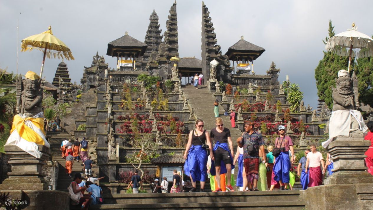 Besakih Temple Бали