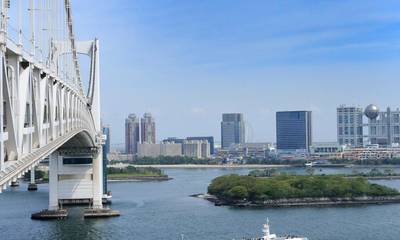 Bay & river cruises