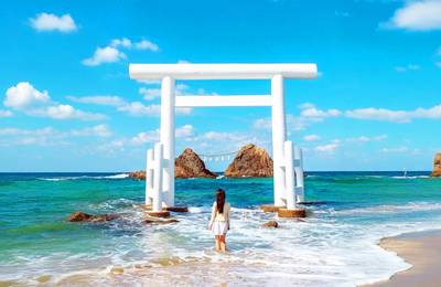 Itoshima Coast & Nature: Shiraito Falls, Meoto Rocks & Totoro Trail
