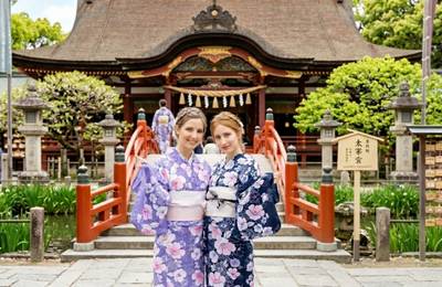 VASARA Kimono and Yukata Rental in Fukuoka
