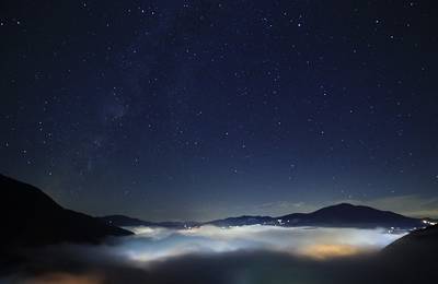 Yufuin Local Night View and Starlight Tour