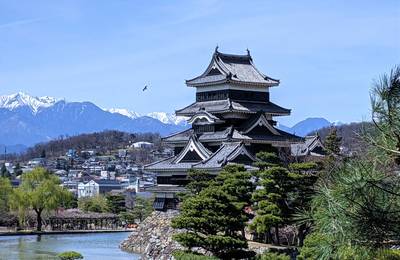 Matsumoto Castle Town Half-Day Guided Walking Tour