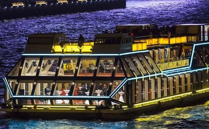 ล่องเรือยามค่ำบนแม่น้ำไข่มุก (Pearl River) ในเมืองกวางโจว (ท่าเรือเทียนจื้อ)
