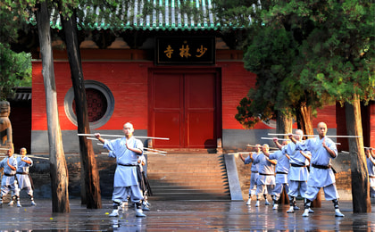 ทัวร์ส่วนตัวจากเจิ้งโจวไปยังวัดเส้าหลิน ทัวร์เจาะลึก 1 วันบนภูเขาซงซาน (Sanhuangzhai/Songyang Academy/Pagoda Forest/Zhongyue Temple) (เลือกได้)