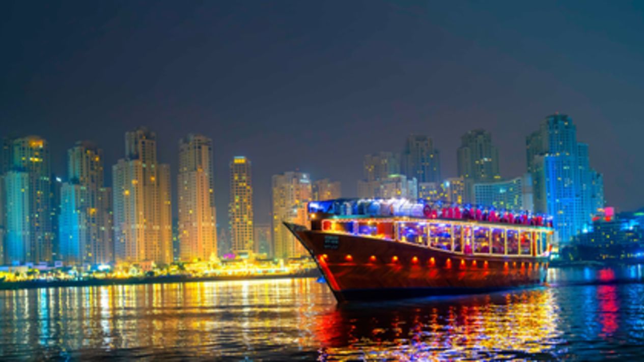 Dhow Cruise Dubai: Everything You Need Before Visiting