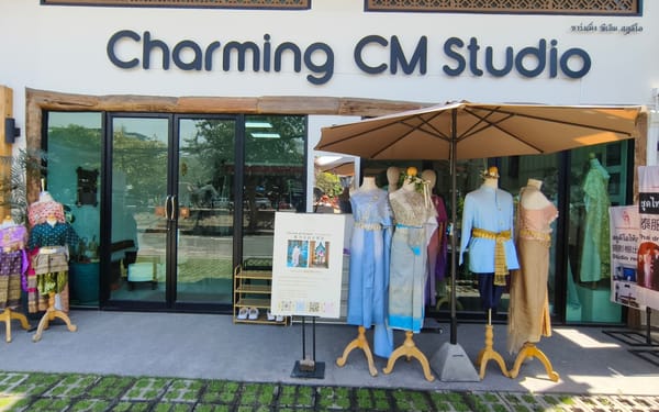 Chiang Mai Charming CM Studio Thai Costume Rental & Thai Makeup & Photography Experience
