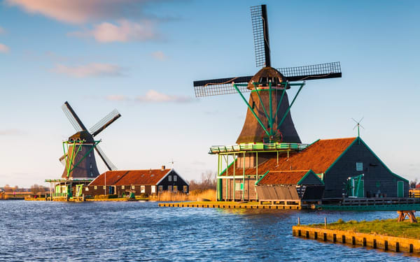 Zaanse Schans Windmills, Edam, Volendam & Marken Tour