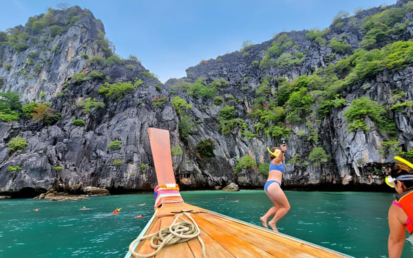 Ko Lanta 4 Islands Longtail Boat Tour with Emerald Cave