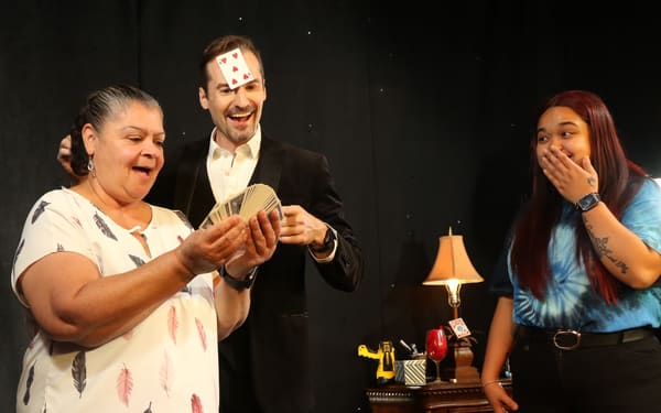 Outta Control Magic Comedy Dinner Show Ticket in Orlando