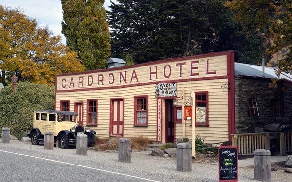Arrowtown Wanaka 6 Hours Tour