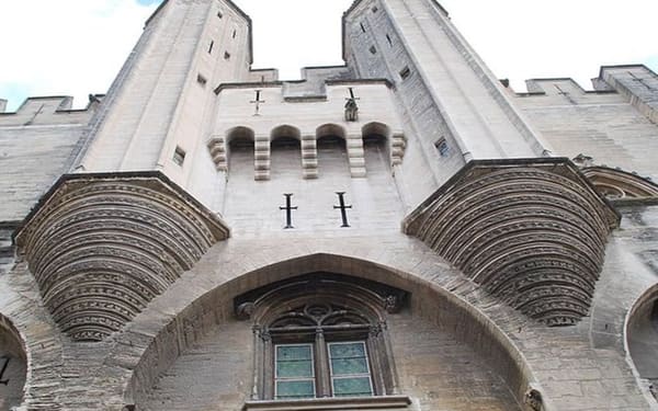 Avignon and Popes' Palace Walking Tour