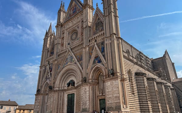 Assisi, Orvieto and Civita di Bagnoregio day tour from Rome