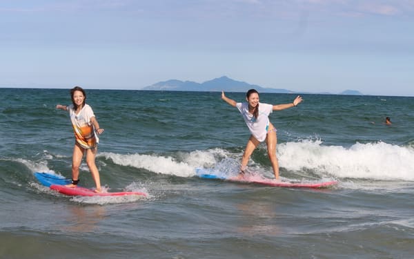 Surfing Lesson by Surf Shack in Da Nang