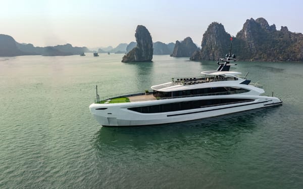 Taliya Day Cruise: Ha Long Bay & Lan Ha Bay Day Tour