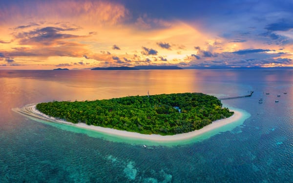 Green Island Snorkelling & Glass Bottom Boat Day Tour