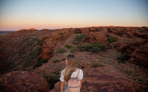8D7N Trip between Adelaide and Uluru Adventure Tour