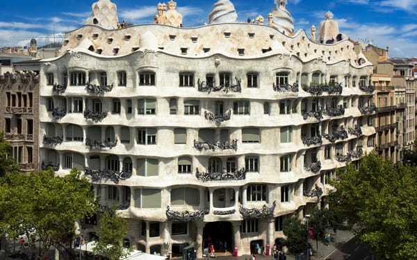 Barcelona: La Pedrera-Casa Mila Ticket & Audio Guide Option
