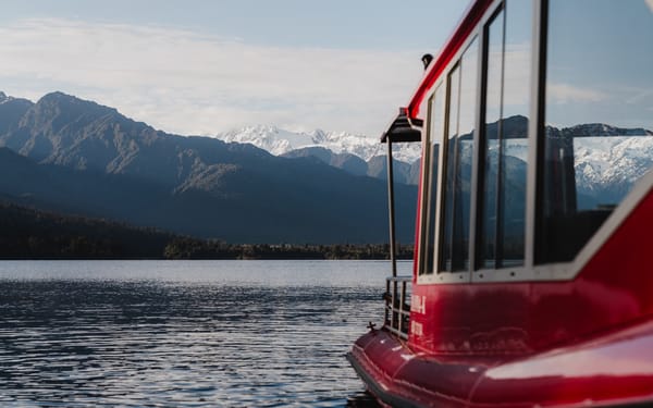 Scenic Cruise on Lake Mapourika