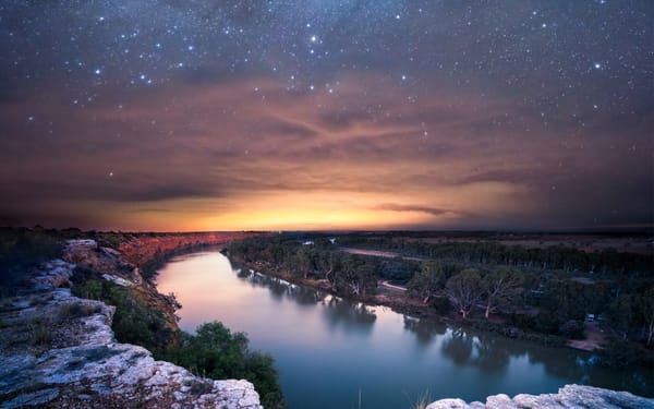 Dark Sky Gold Stars Sunset Dinner Tour in Mannum