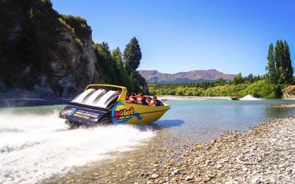 1 Hour Shotover River and Kawarau River Jet Boat Ride