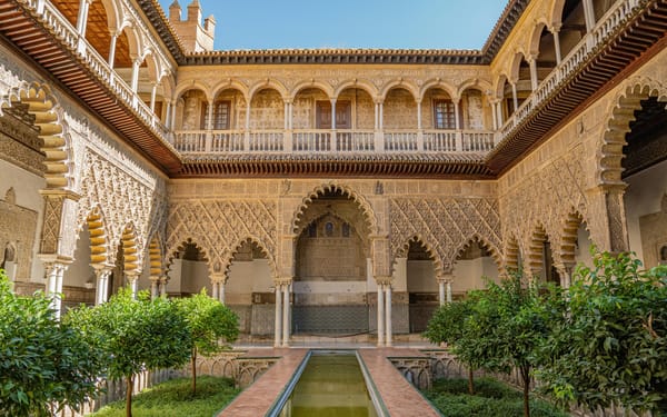 Alcazar, Cathedral of Seville and Giralda Day Tour