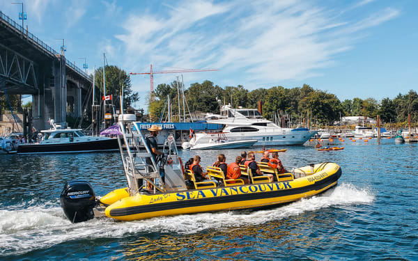 City and Nature Boat Tour in Vancouver