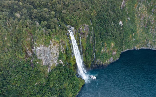Milford Sound Day Tour from Te Anau