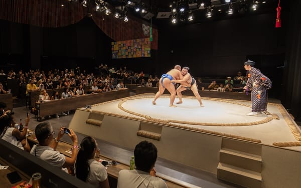 Osaka Sumo Show Experience with Food & Drinks