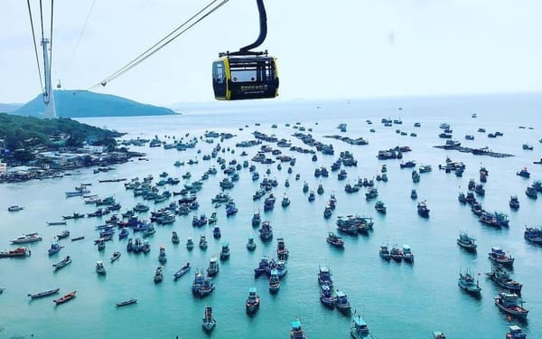 Phu Quoc 4 Island Speedboat Tour, Cable Car & Aquatopia Water Park