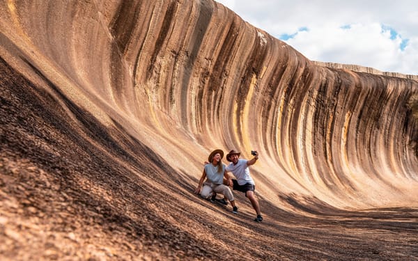 Perth Wave Rock & Mulka's Cave Full-Day Small Group Tour