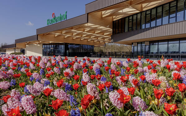 Keukenhof Gardens Ticket & Shuttle from Amsterdam with Flexible Return