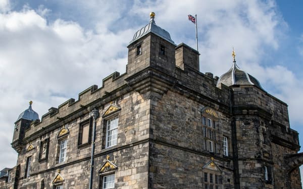 Edinburgh Castle Ticket with Guided Tour